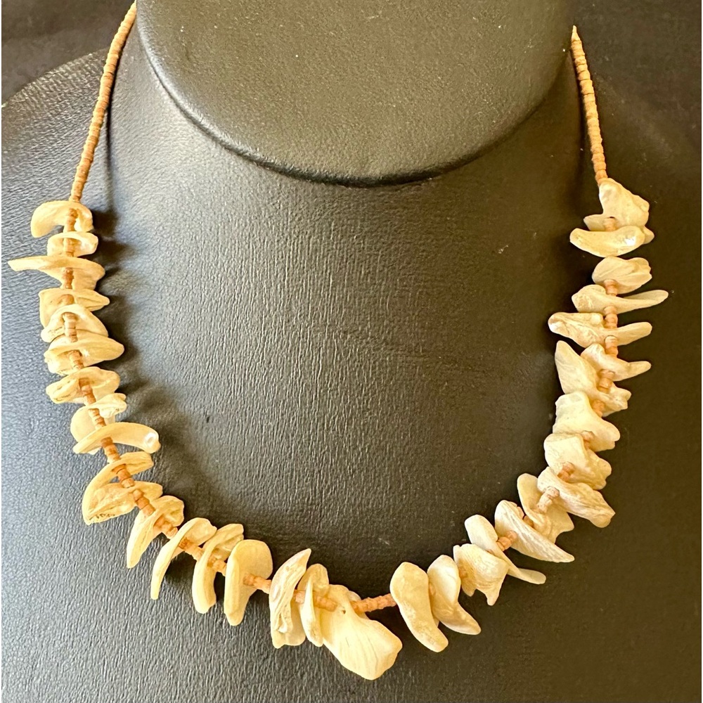 Shell Choker - Picture 5 of 8